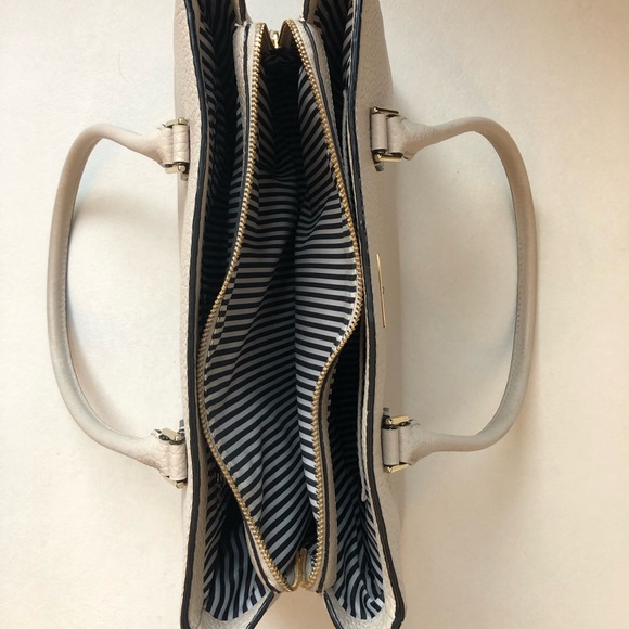 Kate Spade Phila Prospect Place, excellent condition & absolutely gorgeous. - Picture 13 of 16